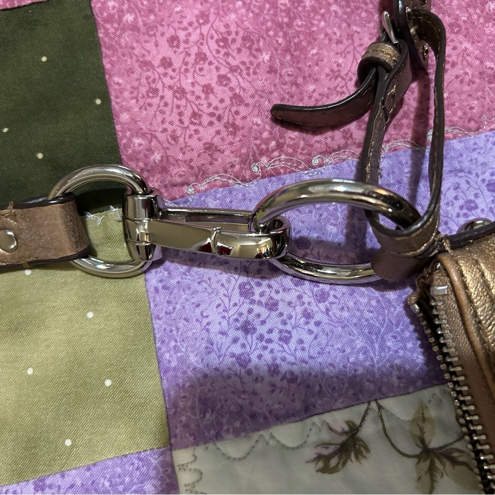 B Makowsky crossbody camo leather purse - Picture 8 of 12